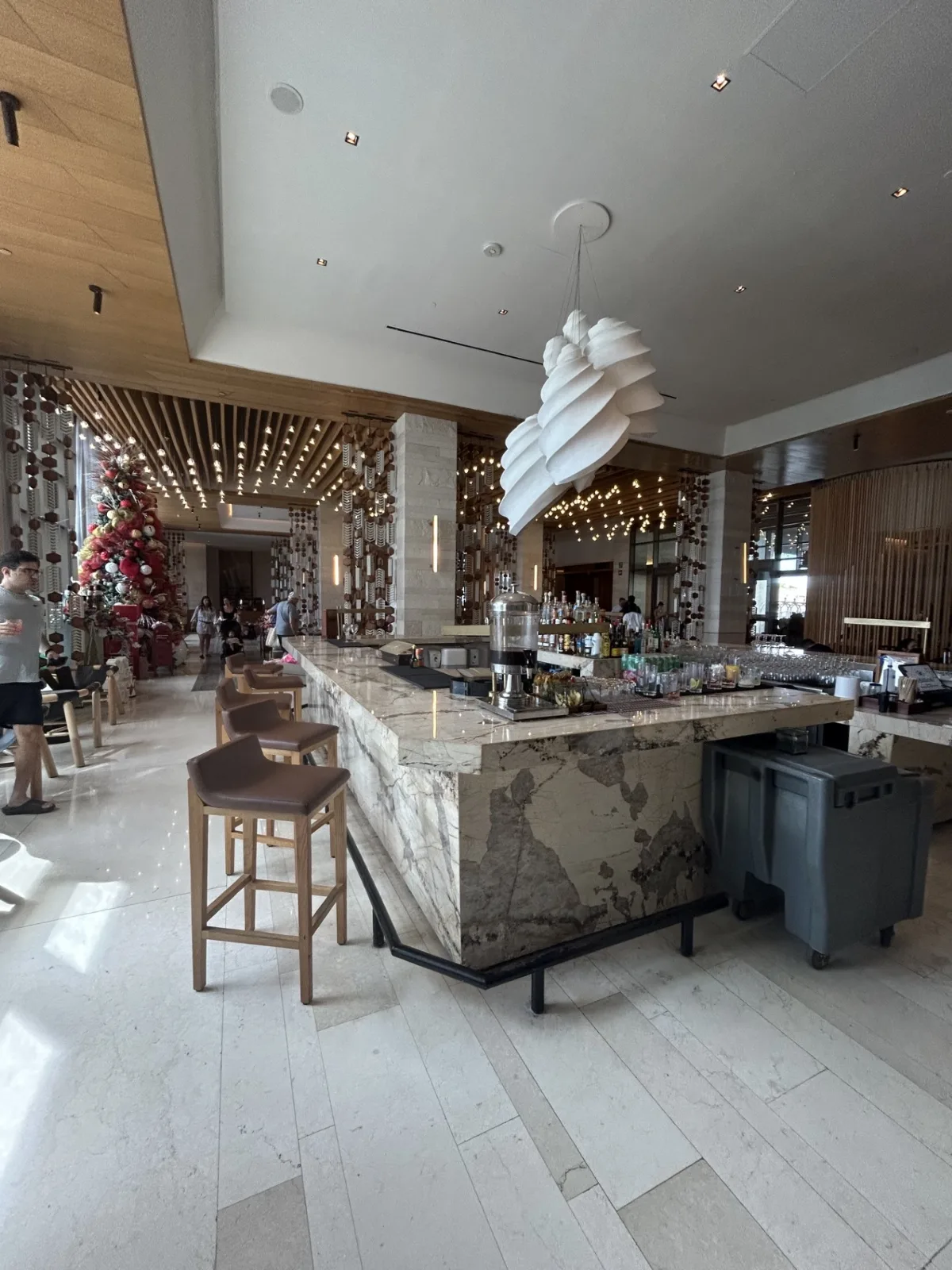 Lobby bar in the Hilton Cancun