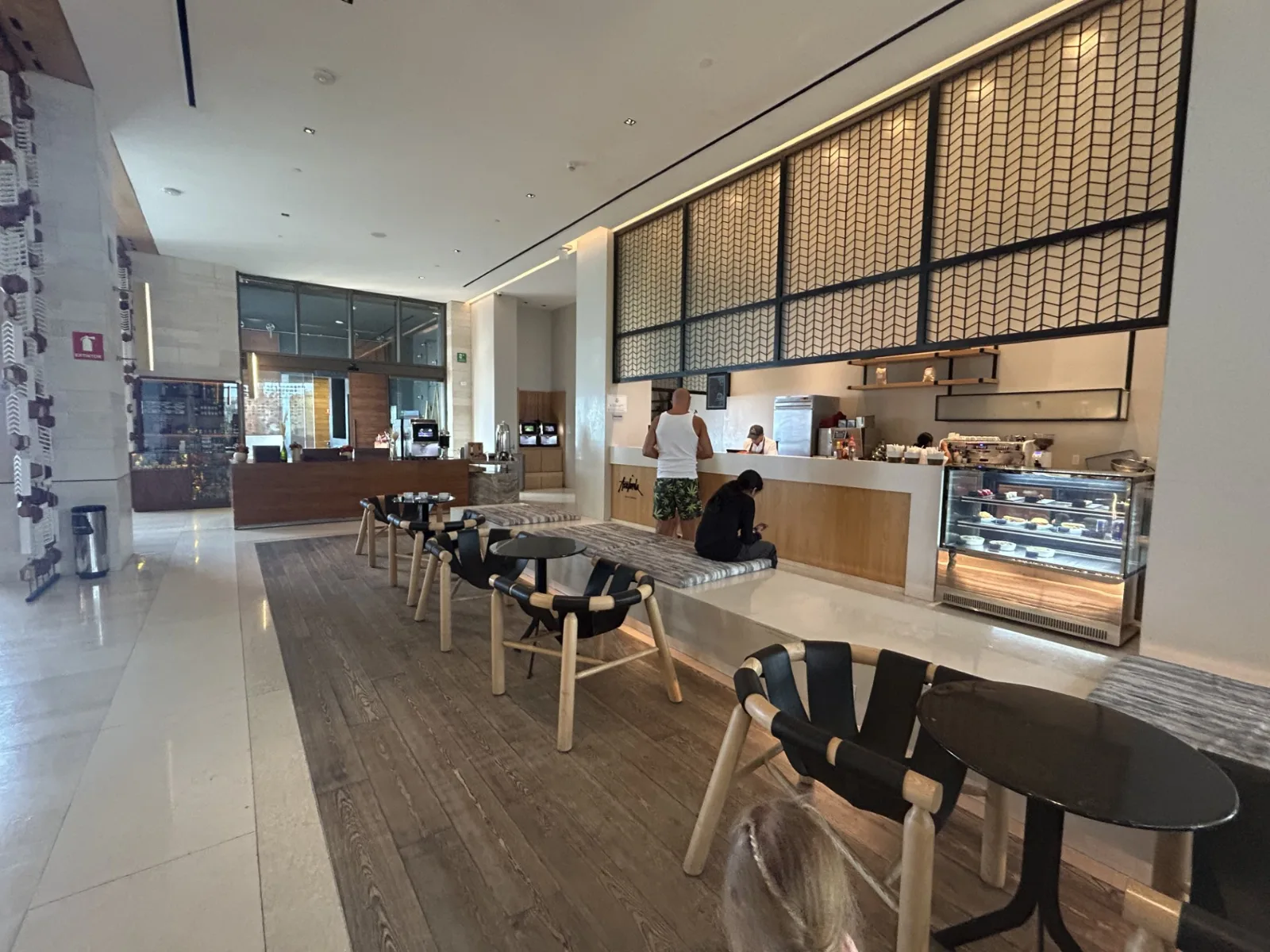 24 hour snack/coffee/cafe at the Hilton Cancun