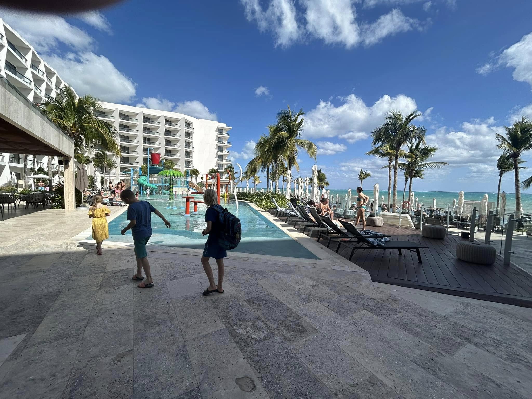 Arriving at The Hilton Cancun All-Inclusive